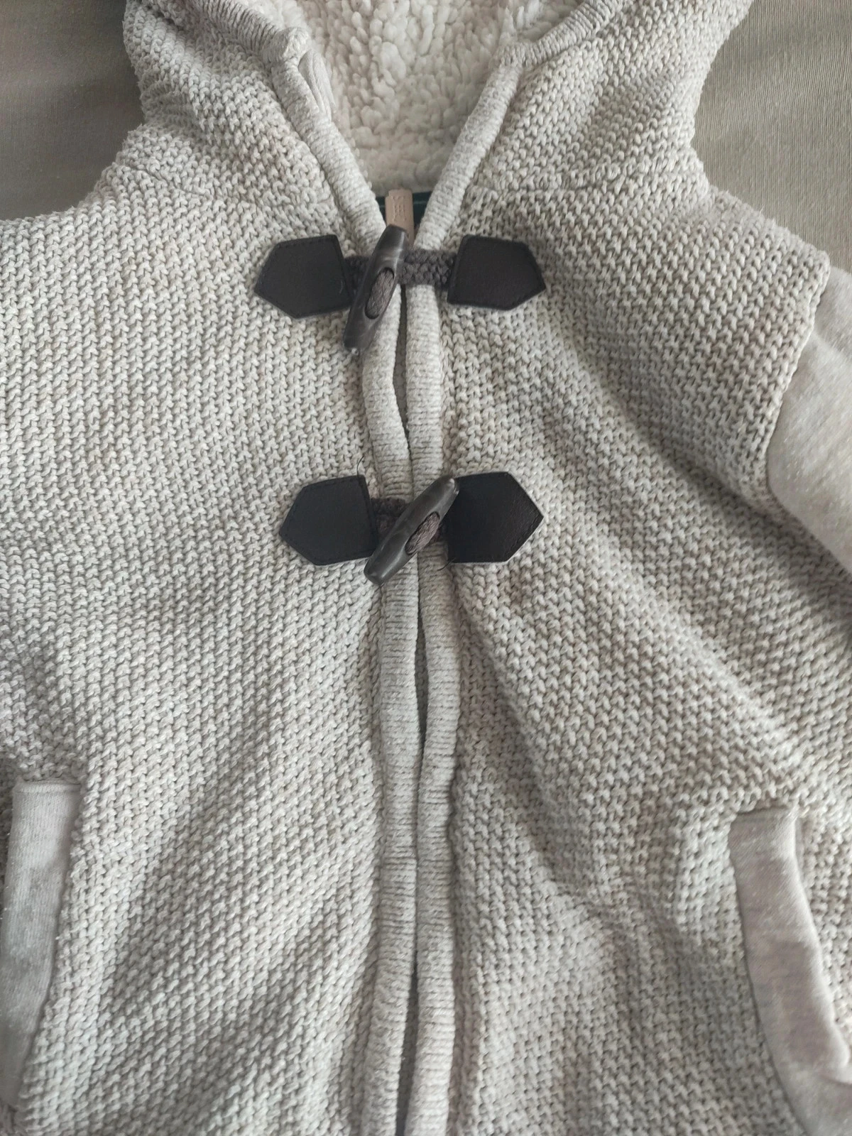 Polaire gebreid vest met capuchon 4 jaar – photo 3